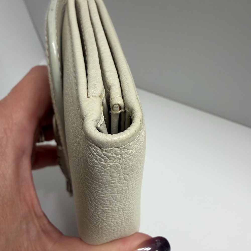 Dior Vintage Off-White Leather Women's Wallet - Picture 6 of 12